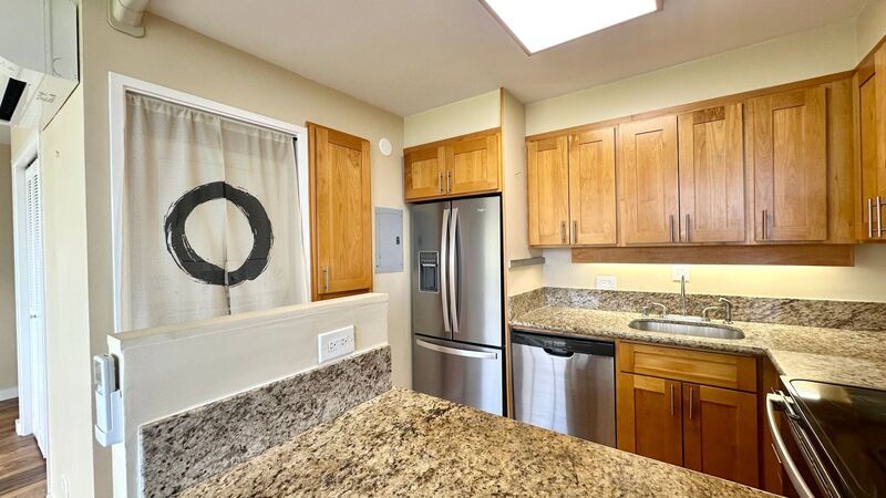 2 BED/2 BATH - Heritage House (Hawaii Kai) Lanai, AC, Washer/Dryer & Pet Friendly property image
