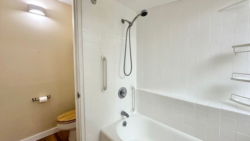 2 BED/2 BATH - Heritage House (Hawaii Kai) Lanai, AC, Washer/Dryer & Pet Friendly property image