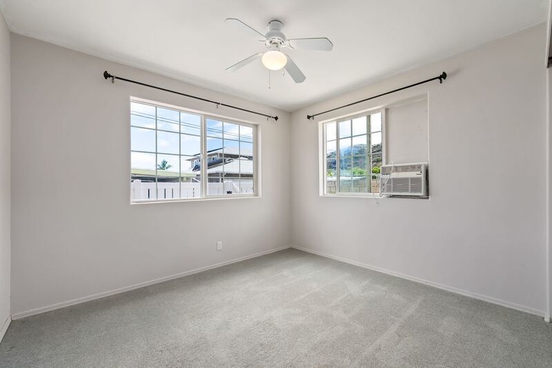 6 BED/3 BATH HOME in KULIOUOU VALLEY! Renovated with HUGE Backyard - Pet Friendly!! property image