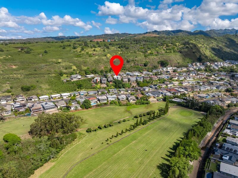NEWLY REMODELED 6 BED/4.5 BATH HOME IN MOANALUA VALLEY! property image