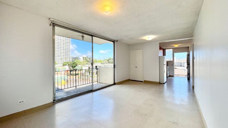 2 BEDROOM WALK-UP UNIT IN CONVENIENT MOILIILI property image