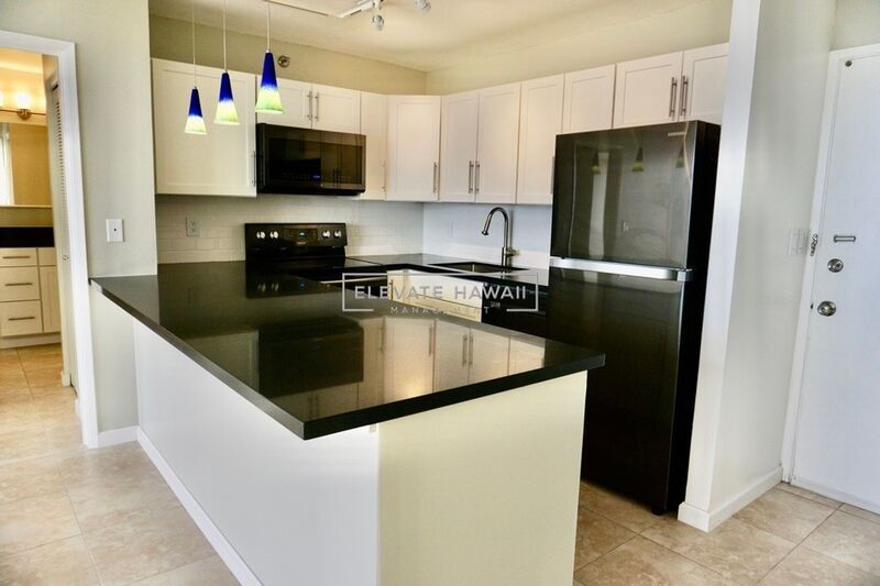 OCEAN VIEWS!! Pearl Regency 1 bed 1 bath 2 ASSIGNED PARKING STALLS, Immaculate Unit property image