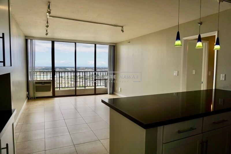 OCEAN VIEWS!! Pearl Regency 1 bed 1 bath 2 ASSIGNED PARKING STALLS, Immaculate Unit property image