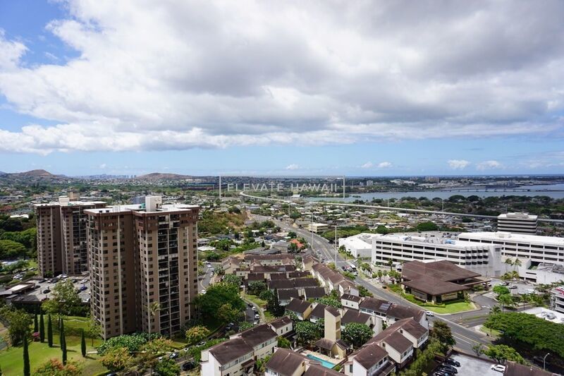 OCEAN VIEWS!! Pearl Regency 1 bed 1 bath 2 ASSIGNED PARKING STALLS, Immaculate Unit property image