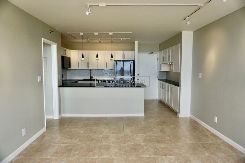 OCEAN VIEWS!! Pearl Regency 1 bed 1 bath 2 ASSIGNED PARKING STALLS, Immaculate Unit property image