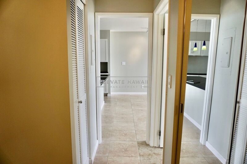OCEAN VIEWS!! Pearl Regency 1 bed 1 bath 2 ASSIGNED PARKING STALLS, Immaculate Unit property image
