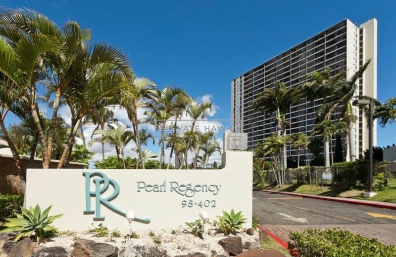 OCEAN VIEWS!! Pearl Regency 1 bed 1 bath 2 ASSIGNED PARKING STALLS, Immaculate Unit property image