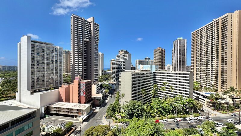 CONVENIENTY LOCATED AND SPACIOUS 2BD/2BA CONDO UNIT - WAIKIKI property image