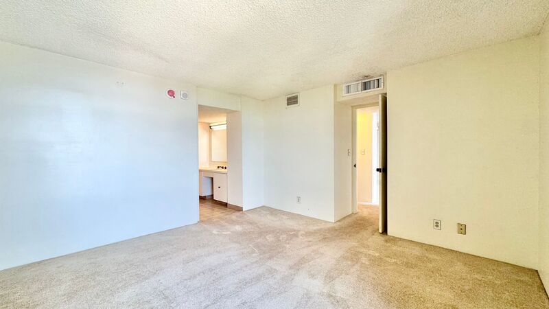 Available NOW - Highly Desired 2 BED 2 BATH Near Ala Moana property image