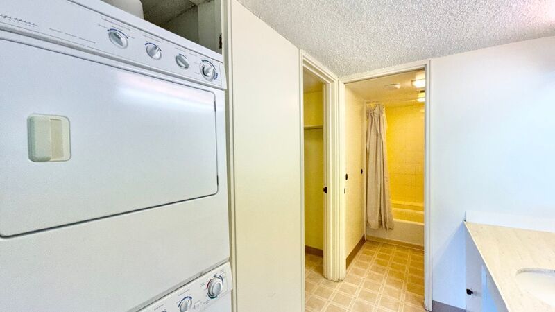 Available NOW - Highly Desired 2 BED 2 BATH Near Ala Moana property image