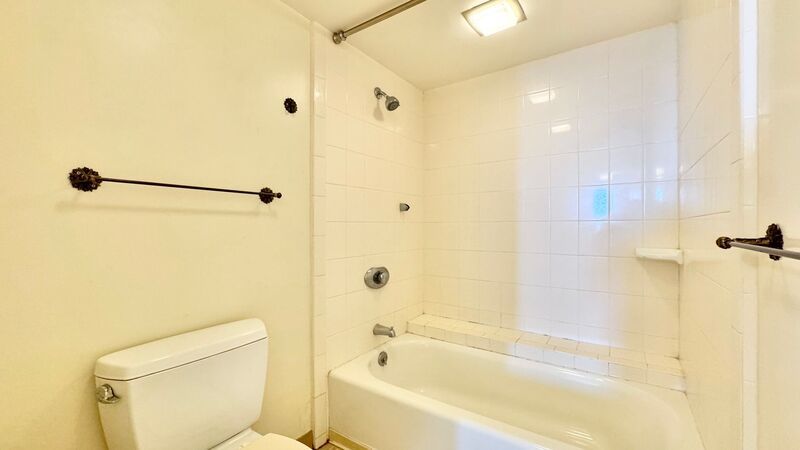 Available NOW - Highly Desired 2 BED 2 BATH Near Ala Moana property image