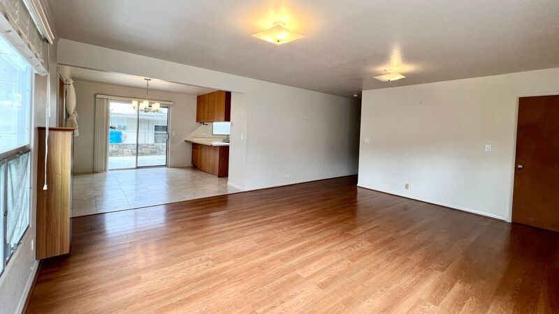 AVAILABLE NOW! LARGE 1 BED/1 BATH UNIT IN KANEOHE W/2 TANDEM PARKING, OPEN LANAI AND YARD. property image
