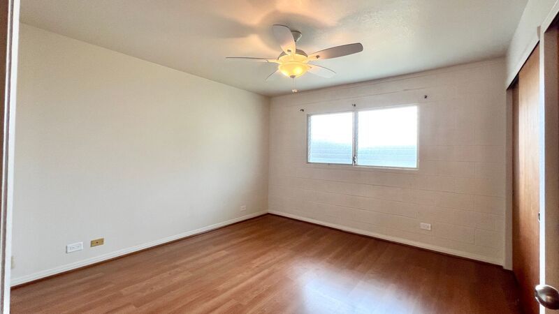 AVAILABLE NOW! LARGE 1 BED/1 BATH UNIT IN KANEOHE W/2 TANDEM PARKING, OPEN LANAI AND YARD. property image