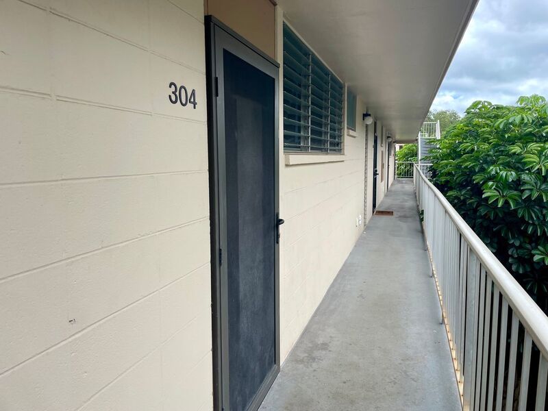1Bed / 1Bath / 1Parking W/D In Unit! Waipio Acres- Waikalani Woodlands! property image
