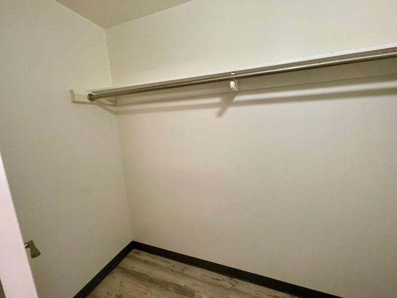 1Bed / 1Bath / 1Parking W/D In Unit! Waipio Acres- Waikalani Woodlands! property image