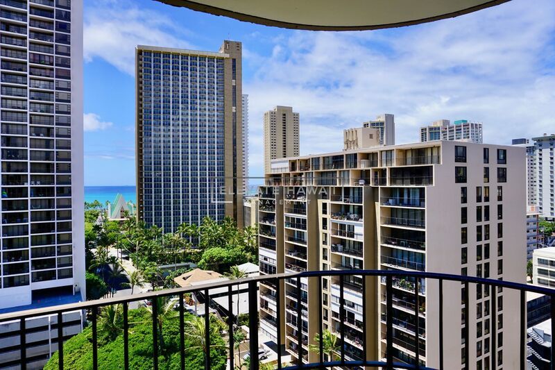 FULLY FURNISHED 2 BED 2 BATH IN WAIKIKI w/ CENTRAL AC & ELECTRICITY INCLUDED! property image