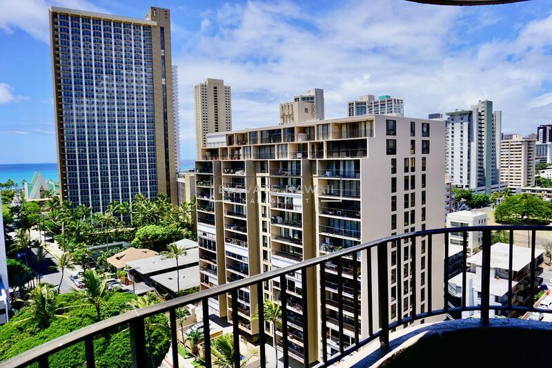 FULLY FURNISHED 2 BED 2 BATH IN WAIKIKI w/ CENTRAL AC & ELECTRICITY INCLUDED! property image