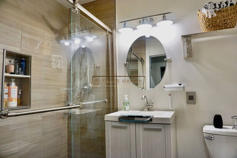 CHARMING & MODERN 2 BED 2 BATH 2 PARKING TOWNHOME IN WAIKELE! property image