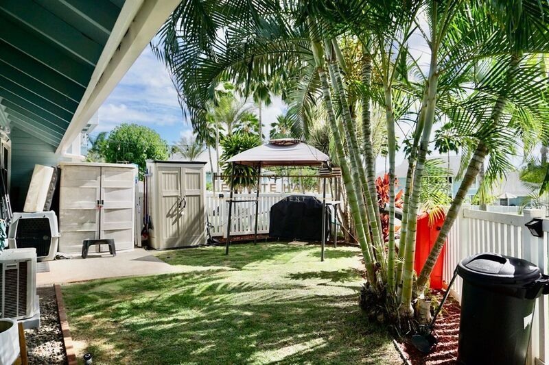 CHARMING & MODERN 2 BED 2 BATH 2 PARKING TOWNHOME IN WAIKELE! property image