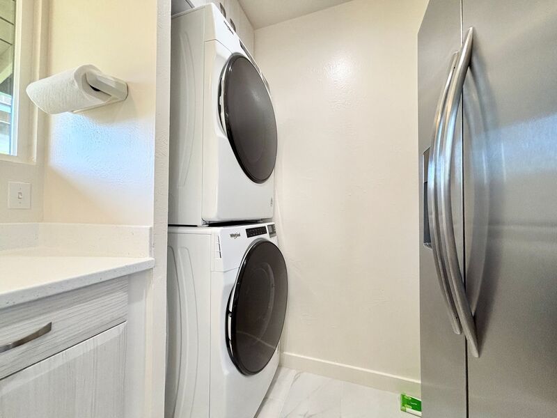 Newly Renovated 3BR/2BA Townhouse at Waialae Gardens – Corner Unit with Courtyard & 2 Parking property image