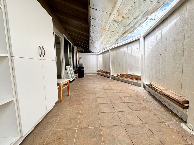 Newly Renovated 3BR/2BA Townhouse at Waialae Gardens – Corner Unit with Courtyard & 2 Parking property image