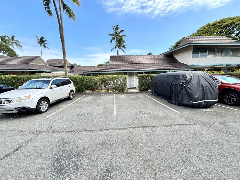 Newly Renovated 3BR/2BA Townhouse at Waialae Gardens – Corner Unit with Courtyard & 2 Parking property image