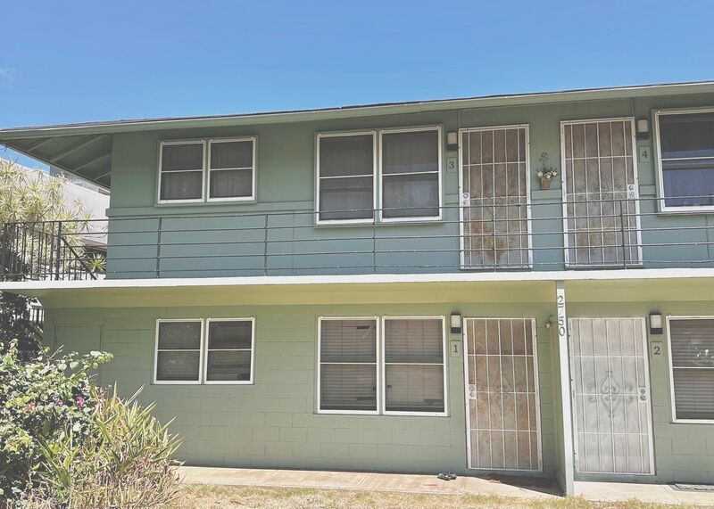 MO'ILI'ILI - Walk-Up Unit on Second Story: 2 BED/1 BATH AVAILABLE NOW includes 1 PARKING and WASHER!! property image