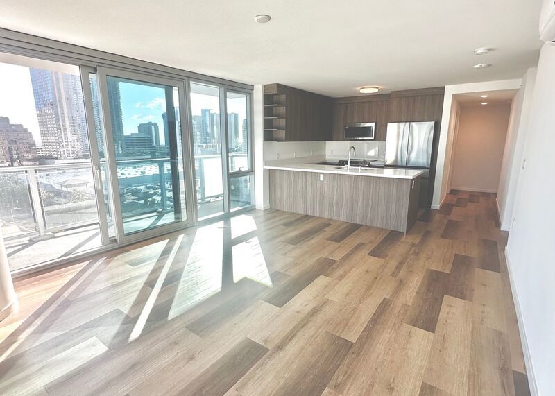 RARELY AVAIL 1 BED/1 BATH/1 PRKG OCEAN VIEWS IN THE PARK ON KE'EAUMOKU (Ala Moana) property image