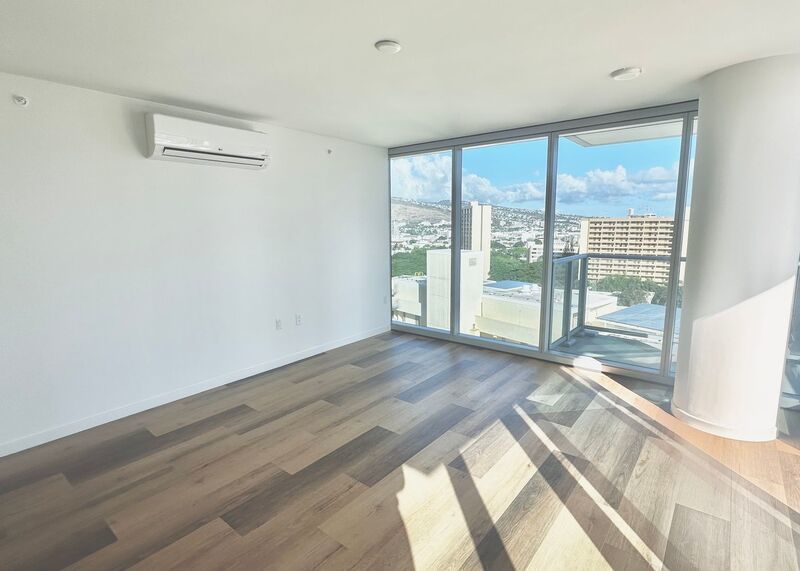 RARELY AVAIL 1 BED/1 BATH/1 PRKG OCEAN VIEWS IN THE PARK ON KE'EAUMOKU (Ala Moana) property image