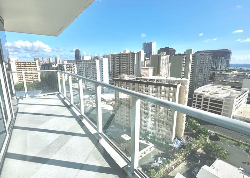 RARELY AVAIL 1 BED/1 BATH/1 PRKG OCEAN VIEWS IN THE PARK ON KE'EAUMOKU (Ala Moana) property image