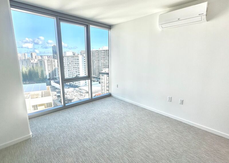 RARELY AVAIL 1 BED/1 BATH/1 PRKG OCEAN VIEWS IN THE PARK ON KE'EAUMOKU (Ala Moana) property image