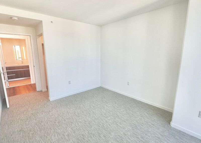 RARELY AVAIL 1 BED/1 BATH/1 PRKG OCEAN VIEWS IN THE PARK ON KE'EAUMOKU (Ala Moana) property image