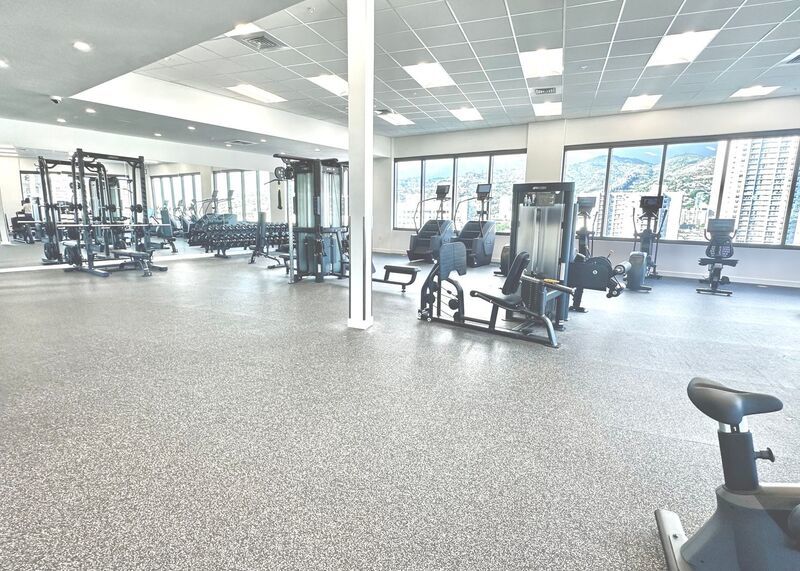 RARELY AVAIL 1 BED/1 BATH/1 PRKG OCEAN VIEWS IN THE PARK ON KE'EAUMOKU (Ala Moana) property image