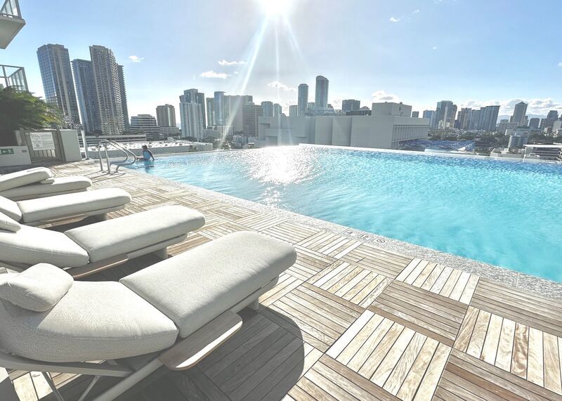 RARELY AVAIL 1 BED/1 BATH/1 PRKG OCEAN VIEWS IN THE PARK ON KE'EAUMOKU (Ala Moana) property image