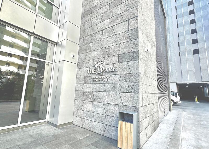 RARELY AVAIL 1 BED/1 BATH/1 PRKG OCEAN VIEWS IN THE PARK ON KE'EAUMOKU (Ala Moana) property image