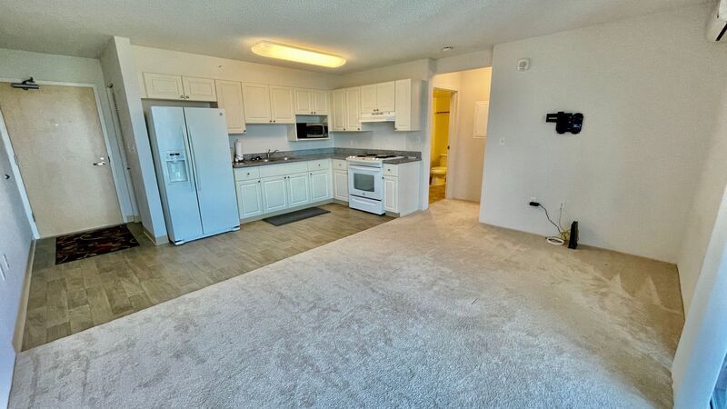 AVAILABLE NOW! - 801 SOUTH ST (KAKAAKO)!! GREAT LOCATION property image