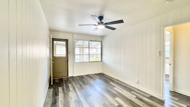 2 BEDROOM UPPER LEVEL UNIT IN CONVENIENT MCCULLY property image