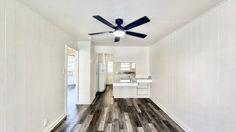 2 BEDROOM UPPER LEVEL UNIT IN CONVENIENT MCCULLY property image