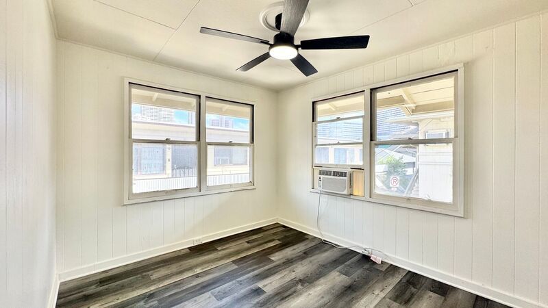 2 BEDROOM UPPER LEVEL UNIT IN CONVENIENT MCCULLY property image