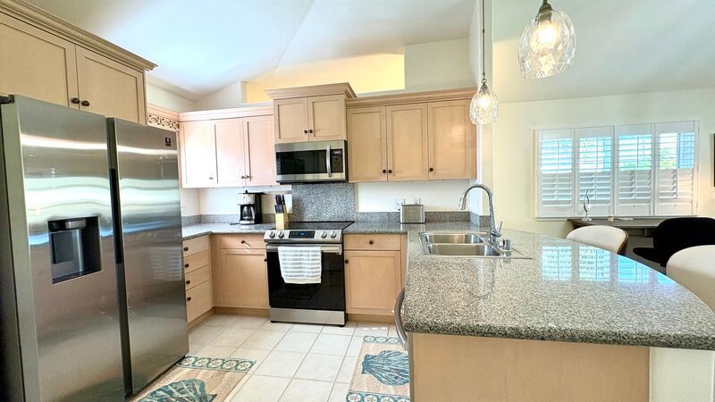 Fully Furnished 2 BD/2 BA/2 PRKG in Kai Lani (Ko Olina)! Washer/Dryer & Central AC property image