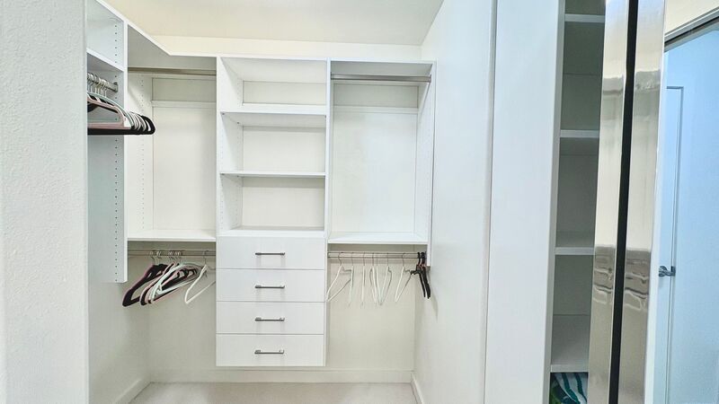 Fully Furnished 2 BD/2 BA/2 PRKG in Kai Lani (Ko Olina)! Washer/Dryer & Central AC property image