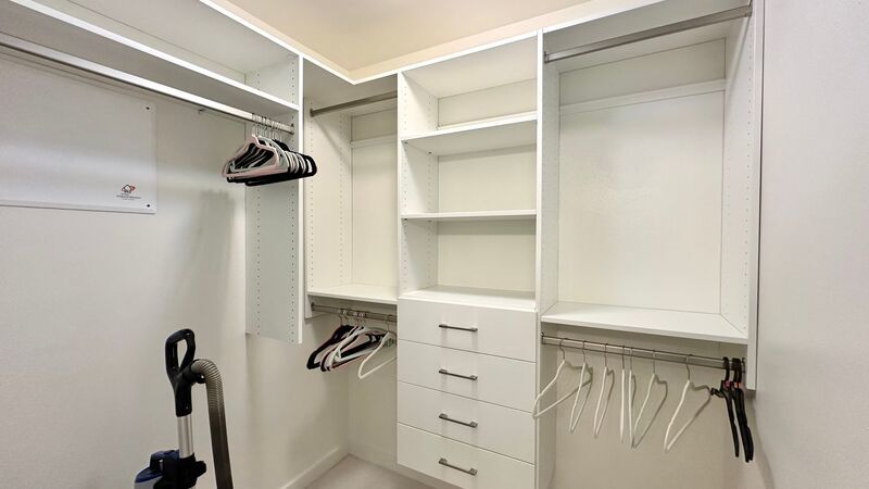 Fully Furnished 2 BD/2 BA/2 PRKG in Kai Lani (Ko Olina)! Washer/Dryer & Central AC property image