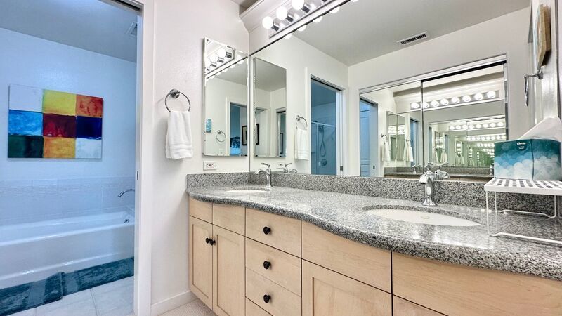 Fully Furnished 2 BD/2 BA/2 PRKG in Kai Lani (Ko Olina)! Washer/Dryer & Central AC property image