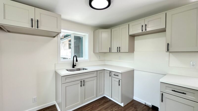 NEWLY REMODELED STUDIO/1 BATH HOME IN MOANALUA VALLEY! property image