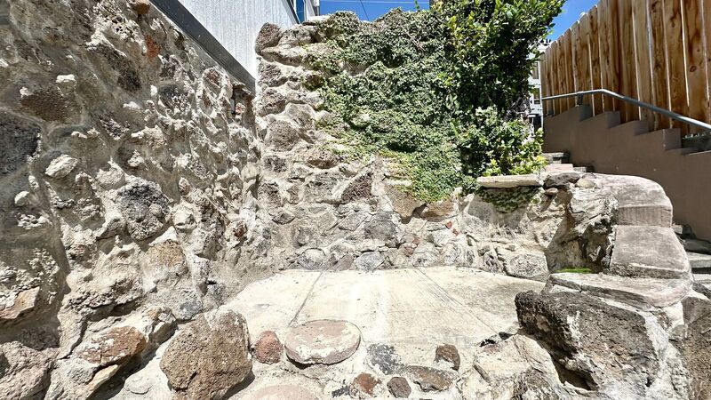 NEWLY REMODELED STUDIO/1 BATH HOME IN MOANALUA VALLEY! property image