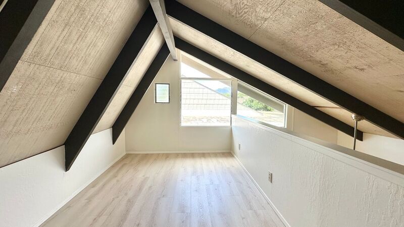 AVAILABLE NOW! 2 BED/1 BATH TOWNHOME W/ LOFT & COVERED PATIO IN MILILANI - Pet Friendly! property image