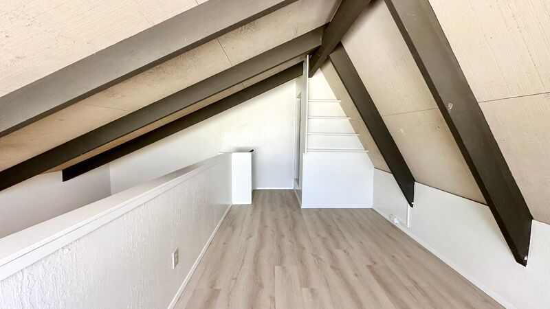 AVAILABLE NOW! 2 BED/1 BATH TOWNHOME W/ LOFT & COVERED PATIO IN MILILANI - Pet Friendly! property image