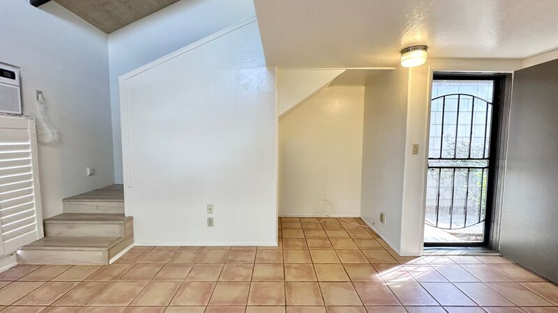 AVAILABLE NOW! 2 BED/1 BATH TOWNHOME W/ LOFT & COVERED PATIO IN MILILANI - Pet Friendly! property image