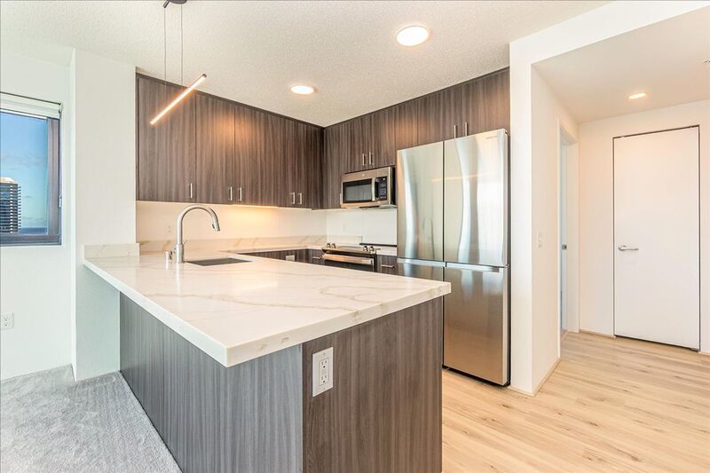 High Floor 2 BED/2 BATH/2 PRKG in brand new ILILANI - W/D INSIDE, LANAI, Corner Unit w/ Ocean View!! property image