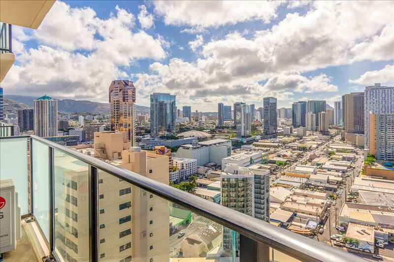 High Floor 2 BED/2 BATH/2 PRKG in brand new ILILANI - W/D INSIDE, LANAI, Corner Unit w/ Ocean View!! property image